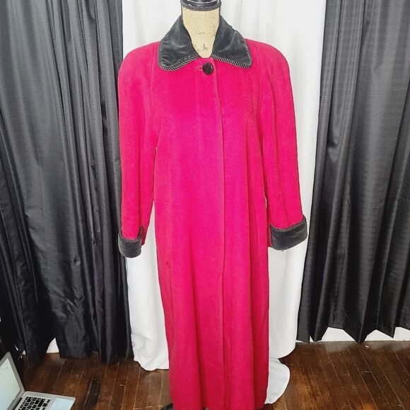 Vintage Halston Lifestyle Designer Red Lomg Winter Over Coat - Picture 1 of 14